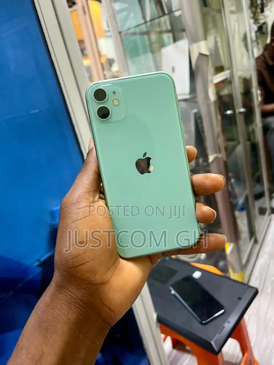 Apple iPhone 11 64 GB Blue