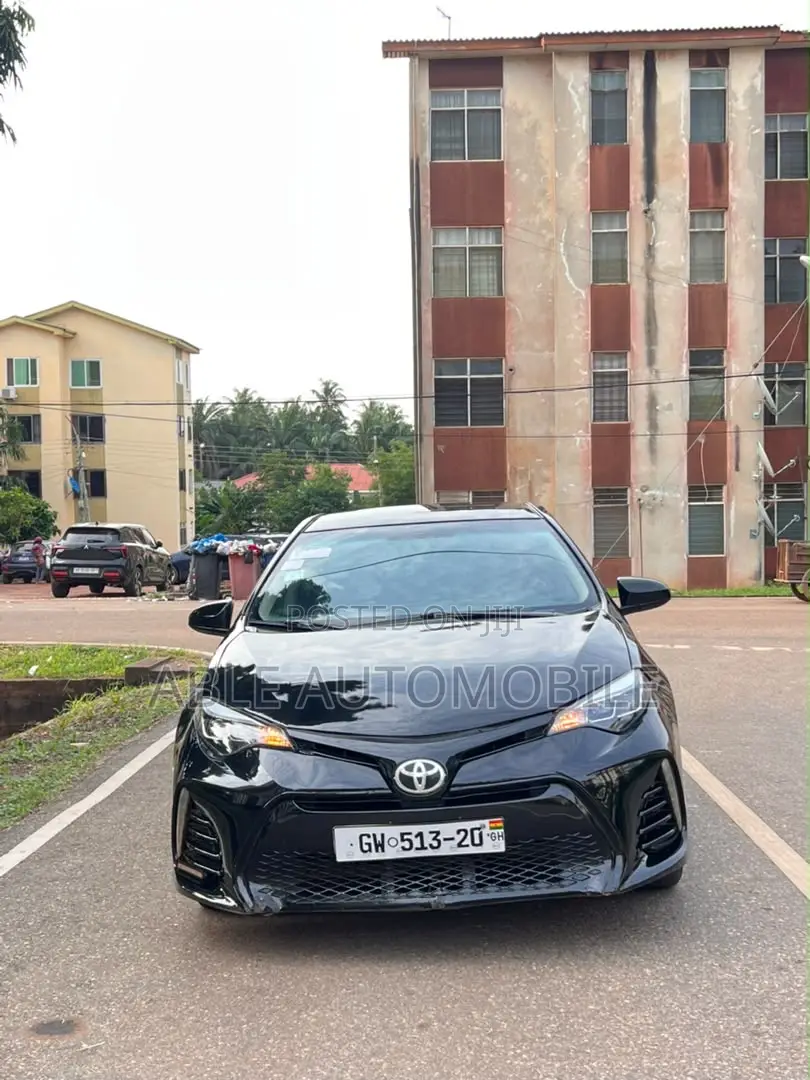 Toyota Corolla LE 4dr Sedan (1.8L 4cyl CVT) 2014 Black