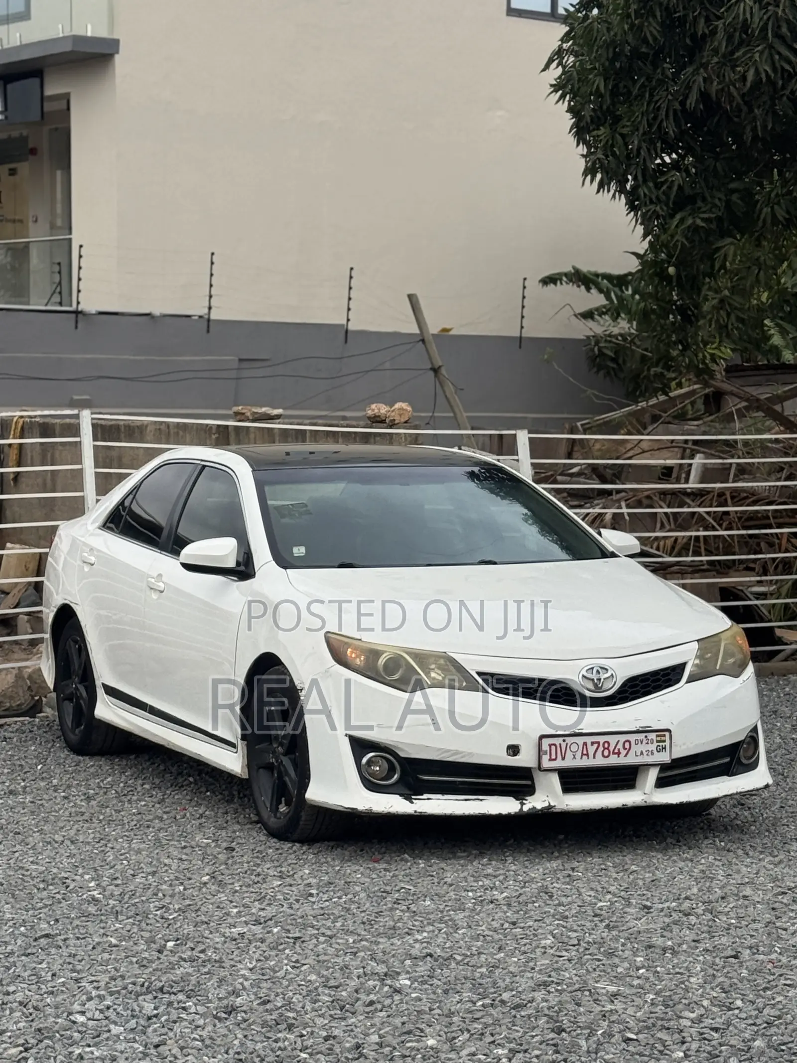 Toyota Camry SE Sport 4dr Sedan (2.5L 4cyl 6A) 2014 White