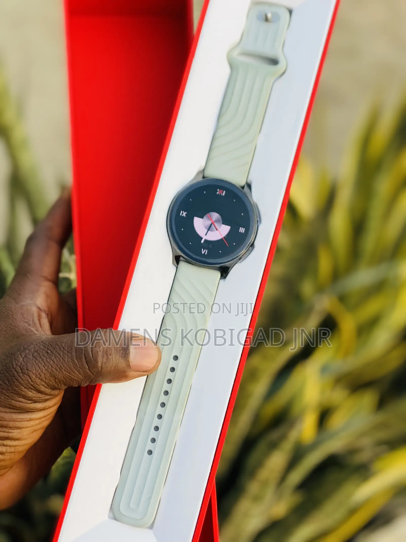 1Plus Watch Available