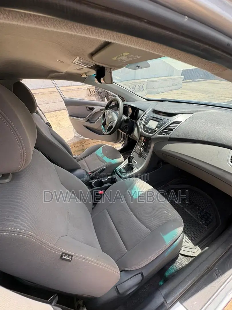 Hyundai Elantra SE Sedan FWD (1.8L 4cyl 6A) 2016 Silver