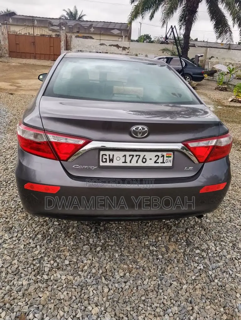 Toyota Camry LE 4dr Sedan (2.5L 4cyl 6A) 2016 Gray
