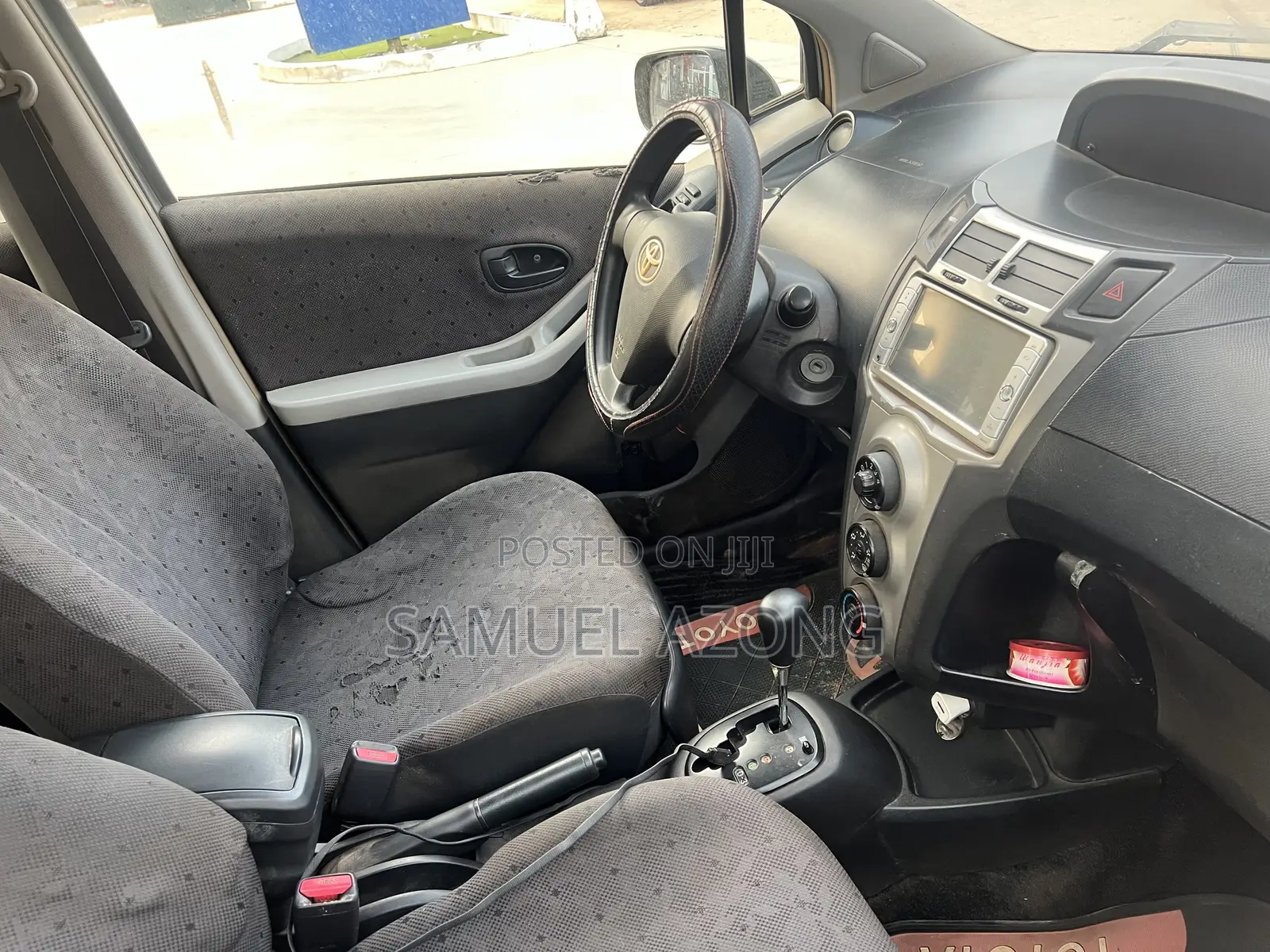 Toyota Vitz 1.3 AWD 5dr 2010 Silver