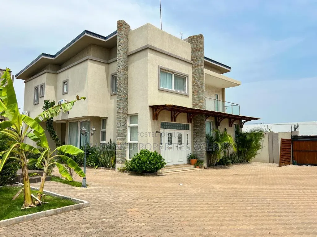 Furnished 4bdrm Townhouse / Terrace in Tseaddo for rent