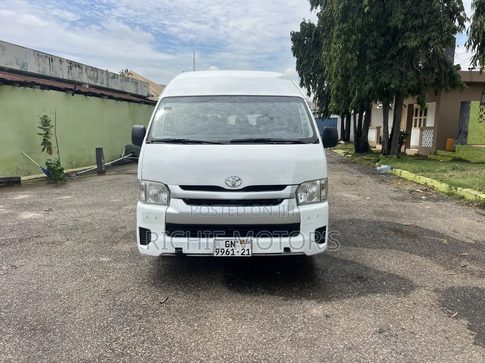 Toyota HiAce 2020 White
