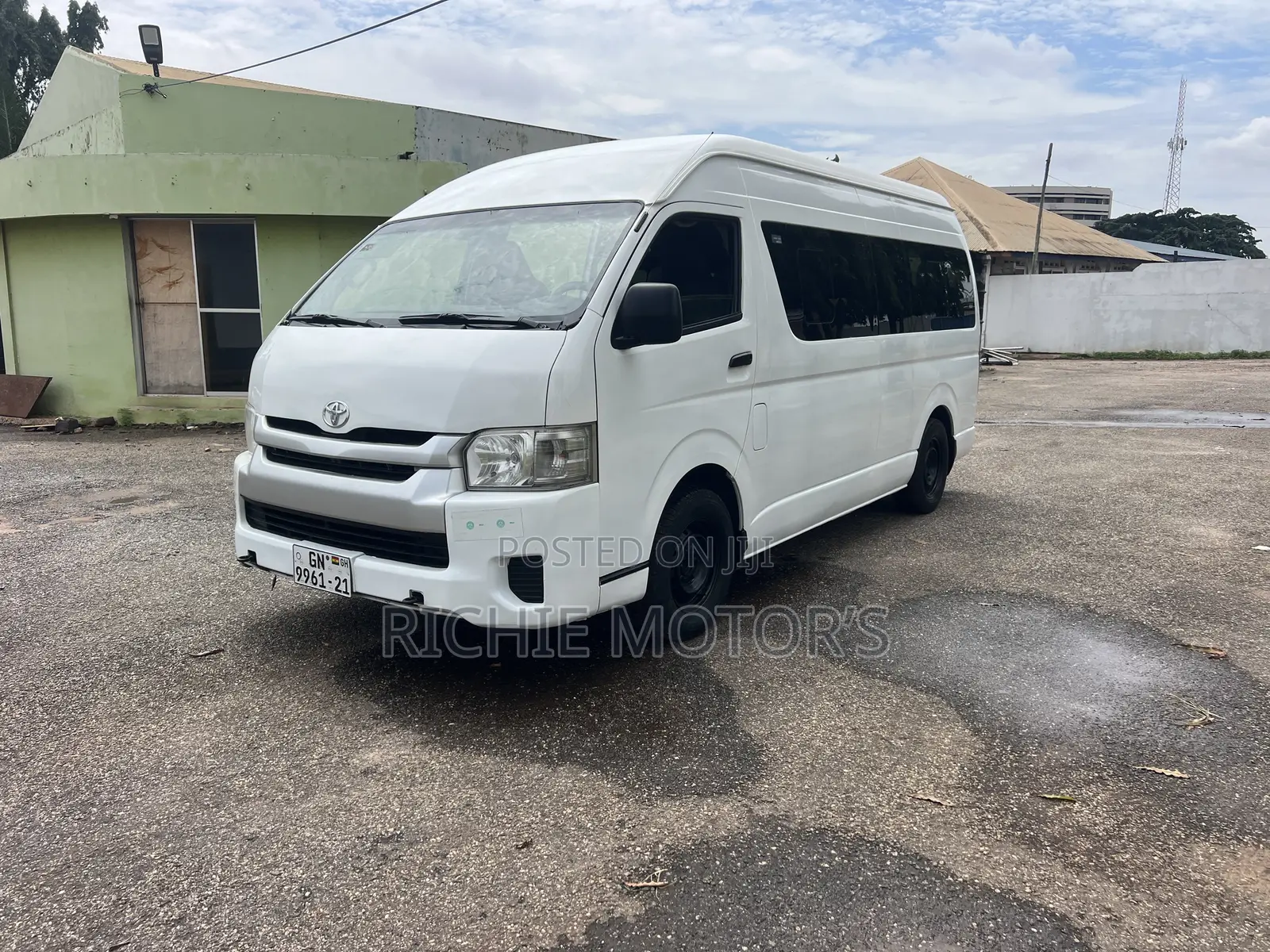 Toyota HiAce 2020 White