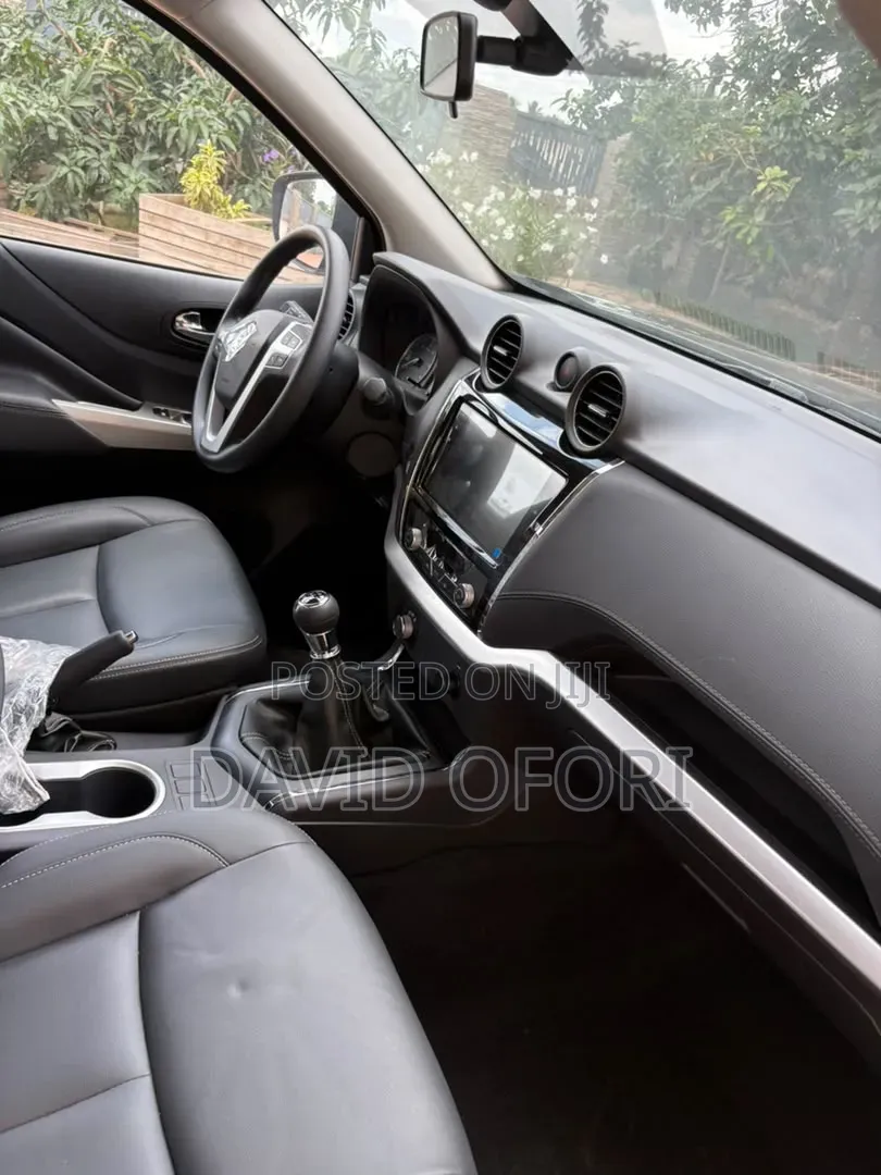 New Dongfeng Rich 6 2025 Black