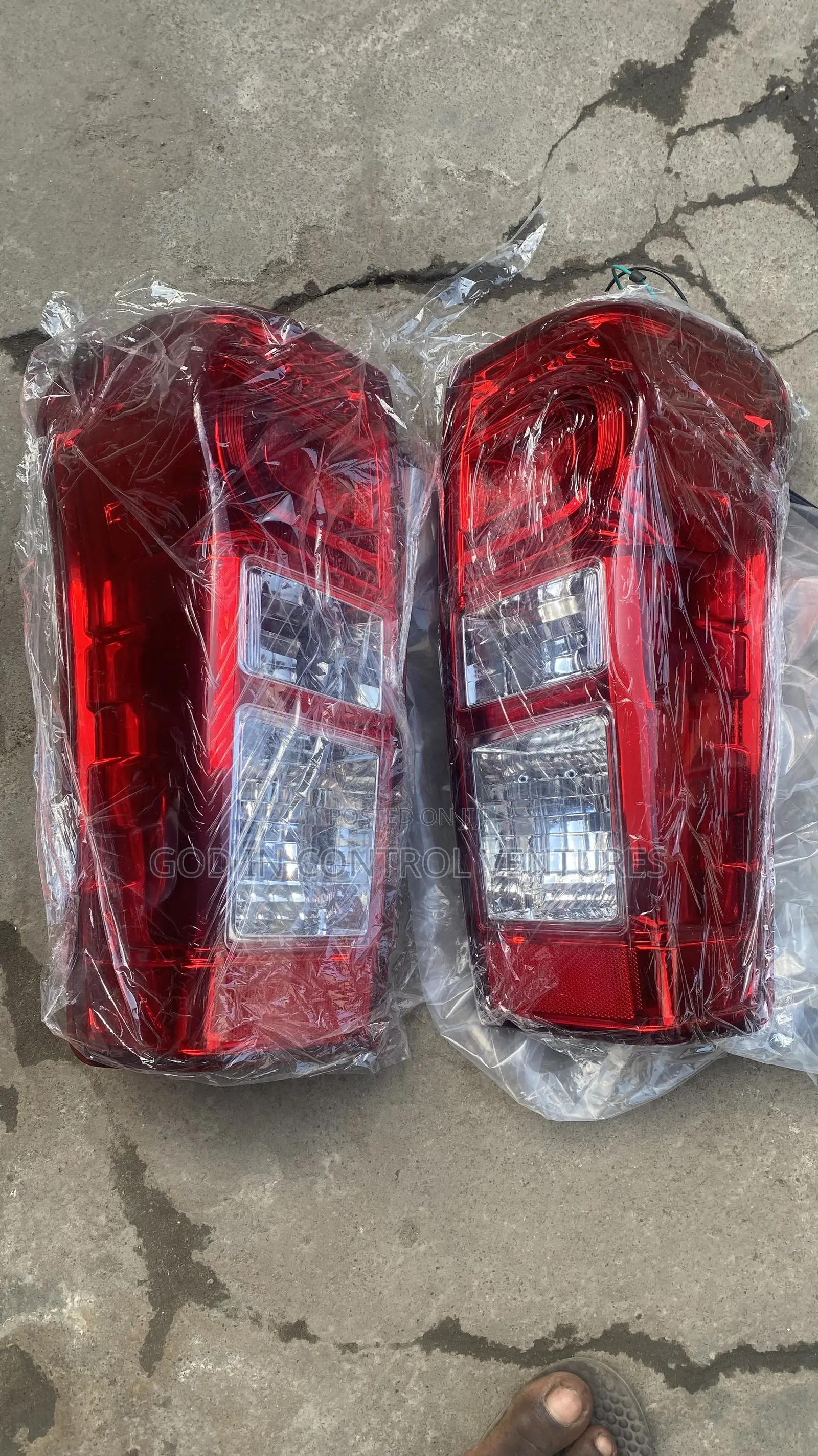Isuzu De Max 2014 Tail Light LED