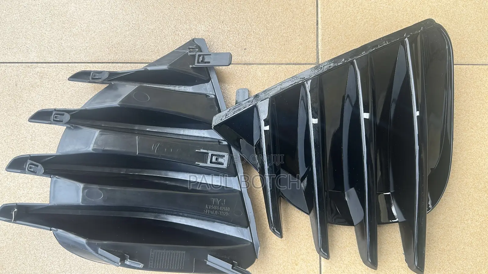 Toyota Corolla 2017-2019 Foglght Covers.