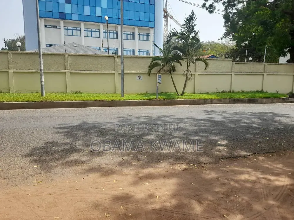0.373 Acres of Land With an Old Building for Sale at Ridge