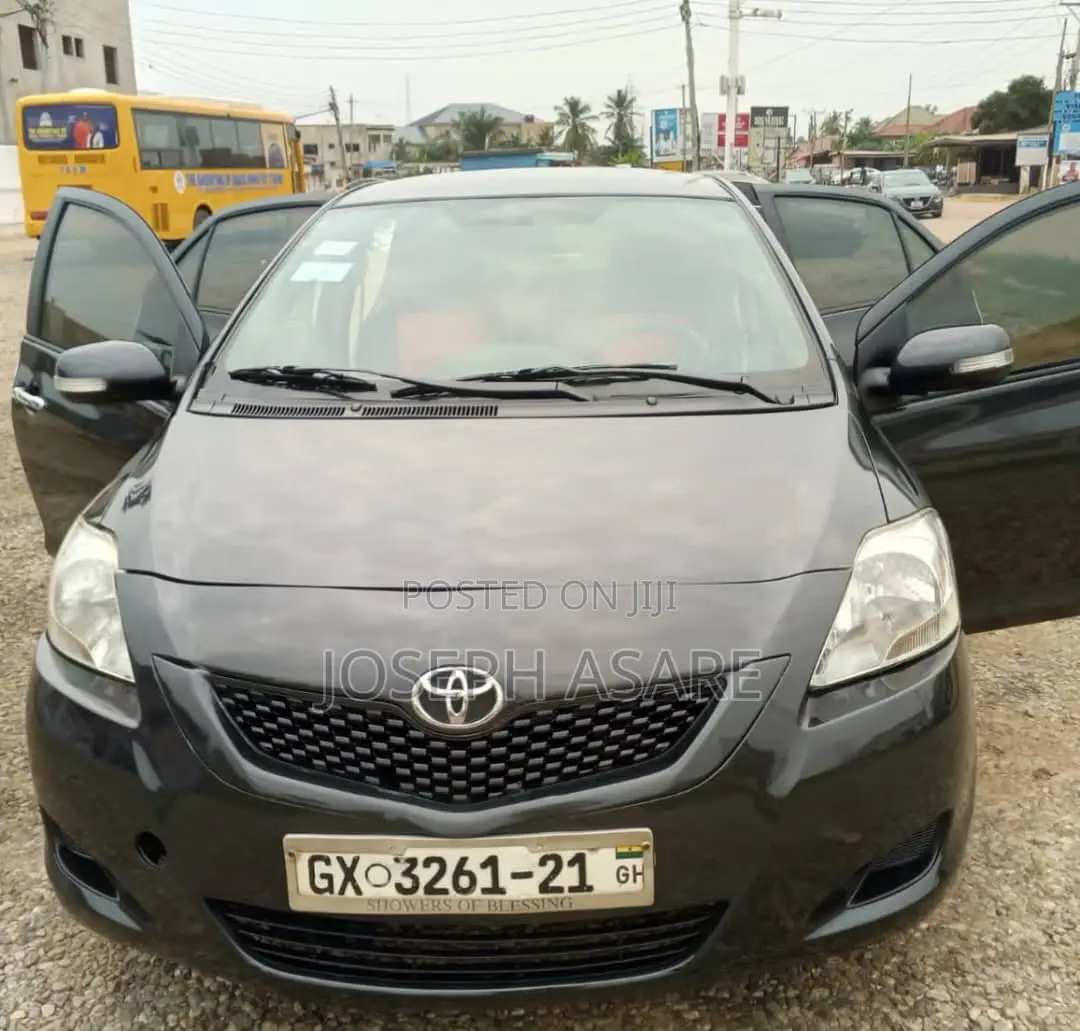 Toyota Belta 2010 Black