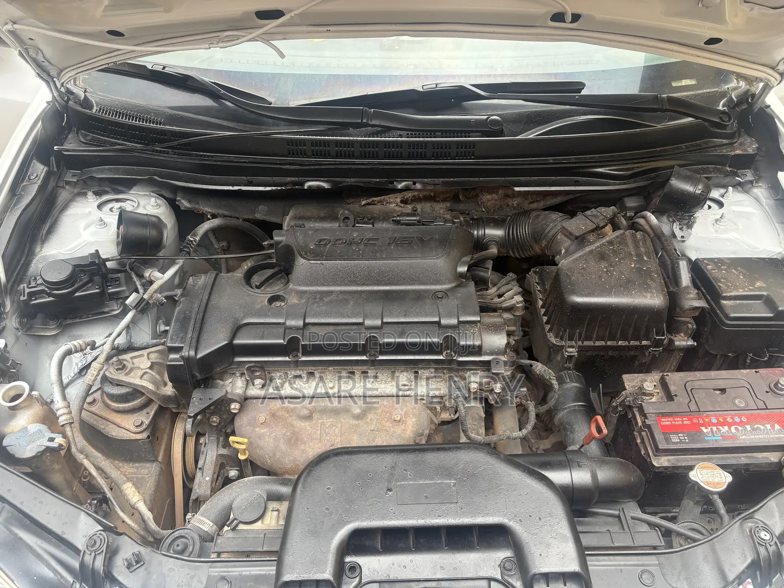 Hyundai Elantra 2010 White