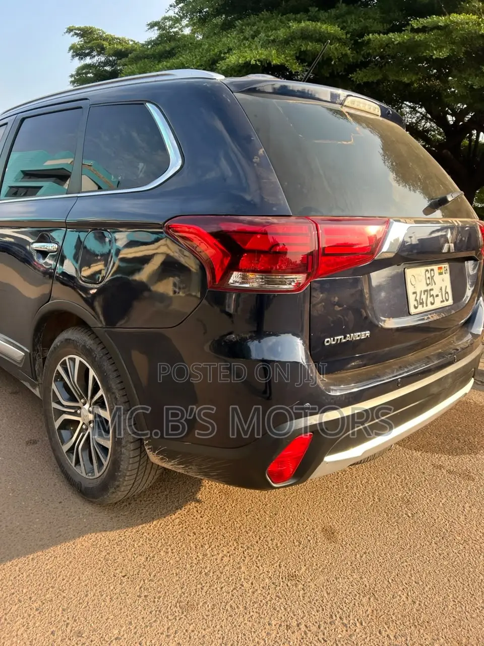 Mitsubishi Outlander 2016 Black
