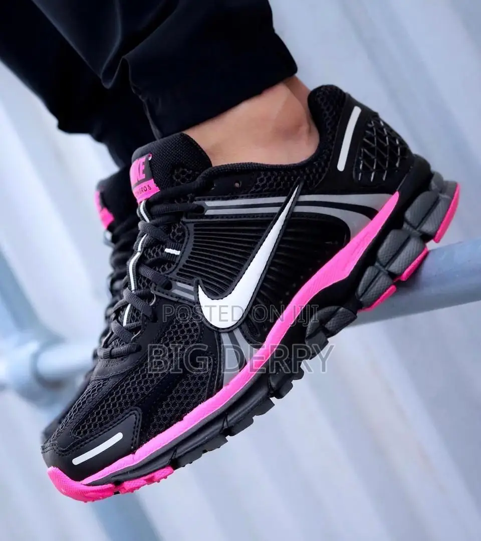 Nike Vomero 5 Phantom Dust