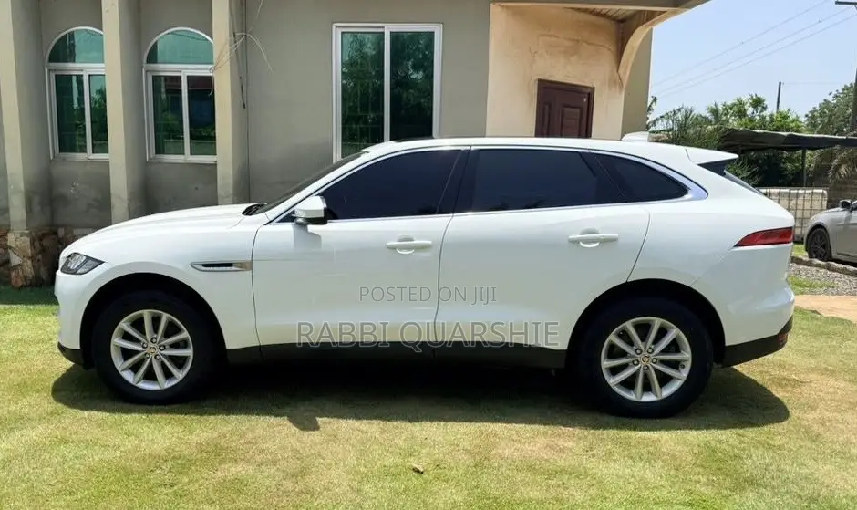 Jaguar F-Pace 35t Prestige 2017 White