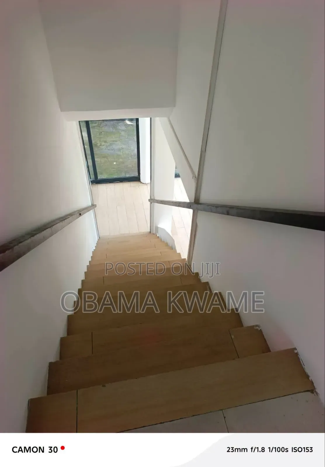  12-Bedroom Commercial Property for Rent – Osu Nyaniba Estate