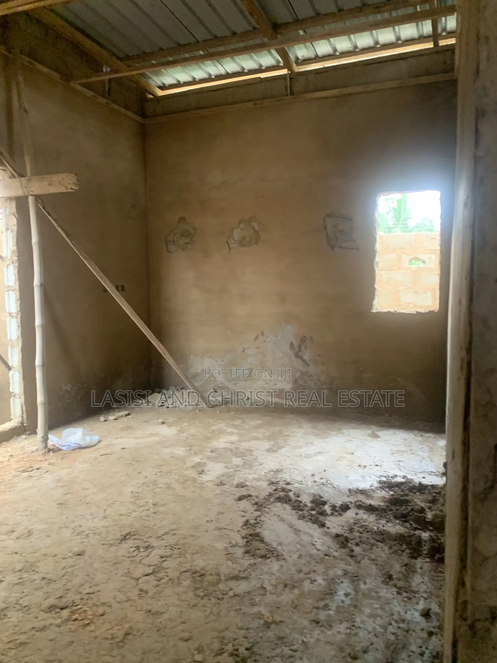 2bdrm House in Lasisi And Christ, Pokuase for sale