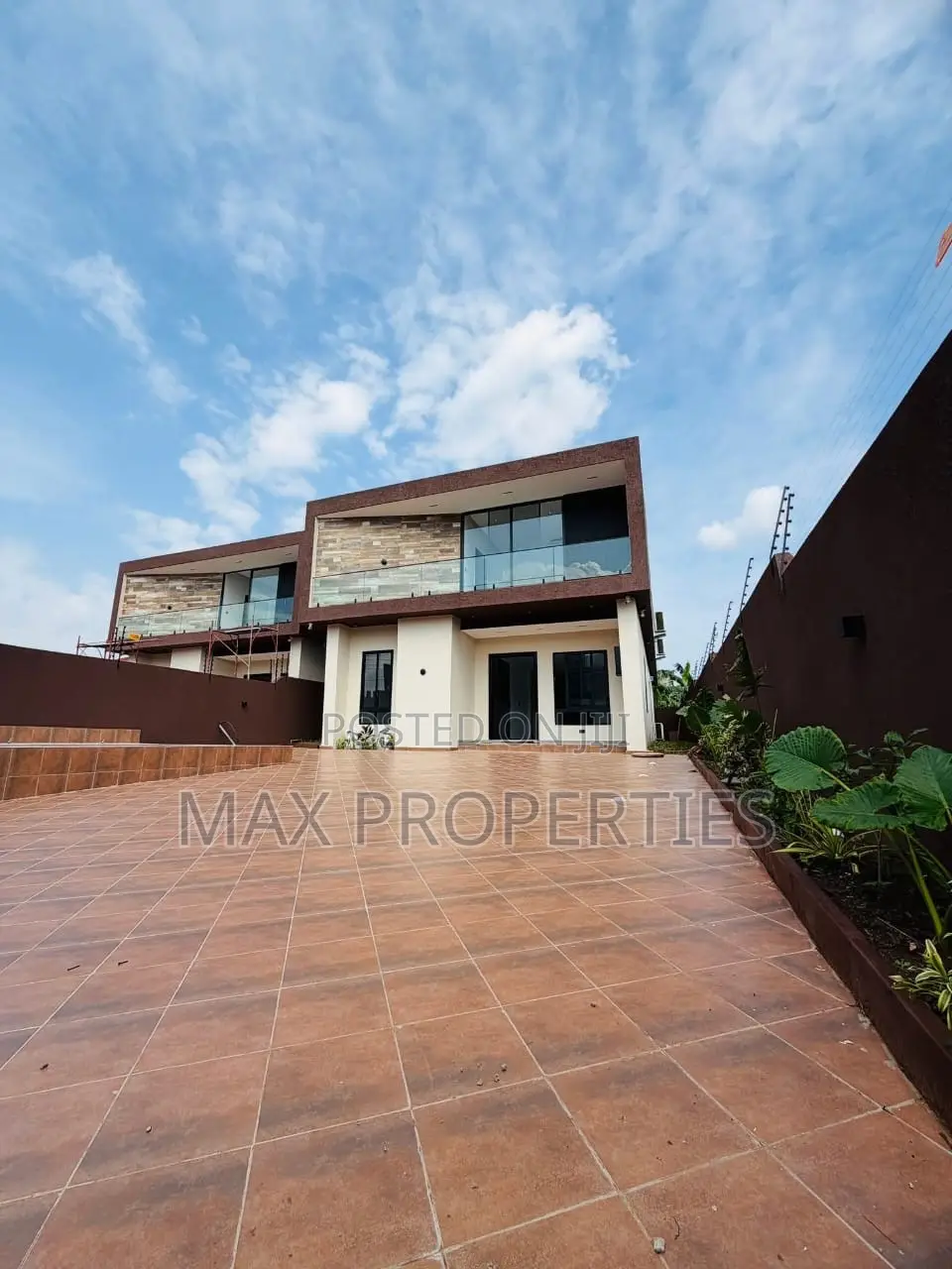 4bdrm House in Oyarifa for sale