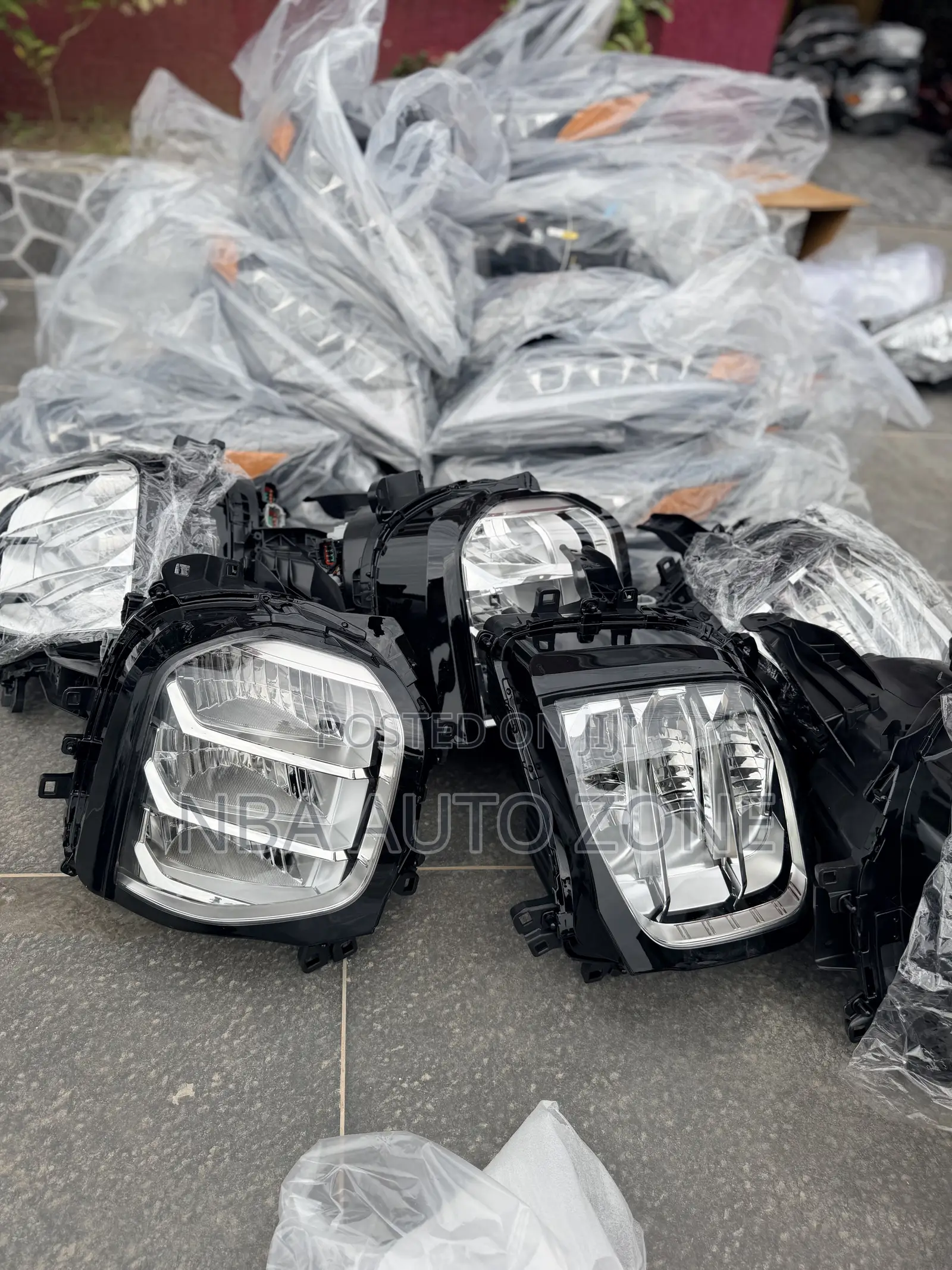 Mitsubishi Outlander 2022-2024 Head Light Pair
