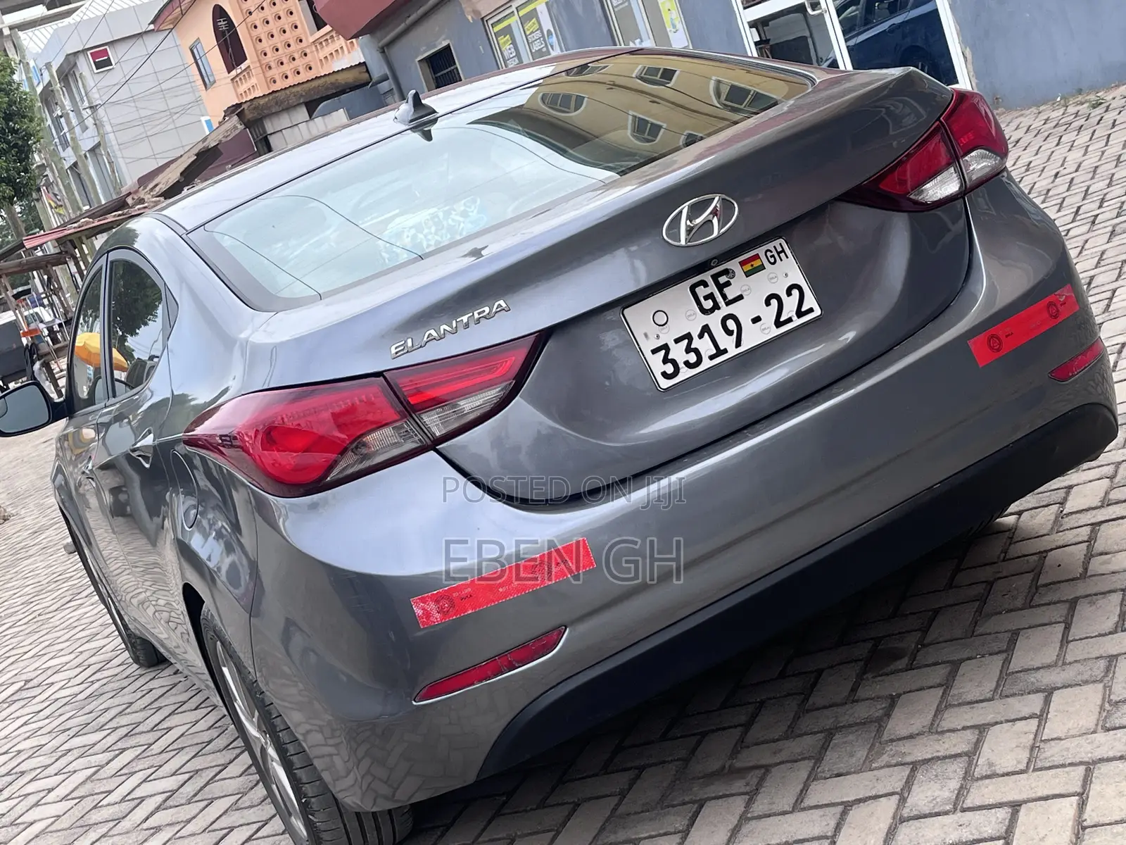 Hyundai Elantra Limited Sedan FWD (1.8L 4cyl 6A) 2016 Gray
