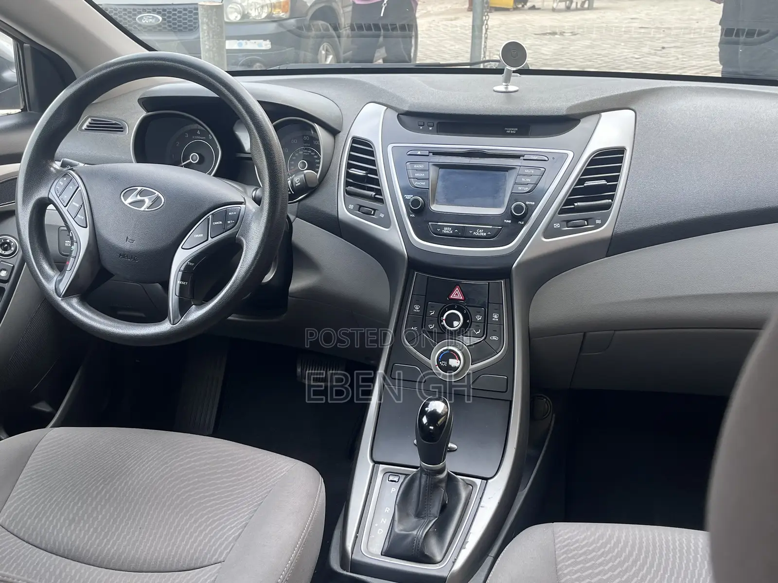 Hyundai Elantra Limited Sedan FWD (1.8L 4cyl 6A) 2016 Gray