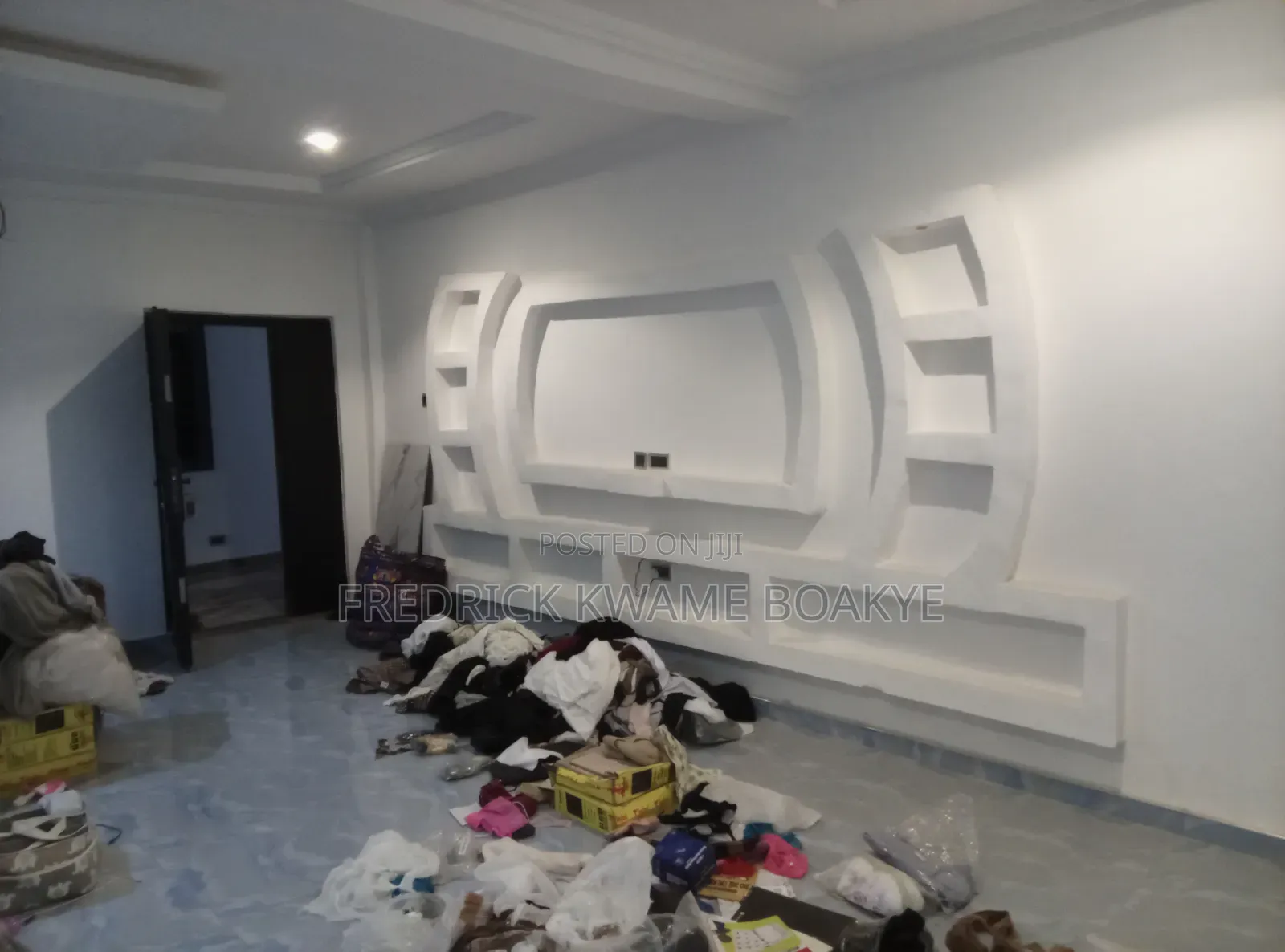 10bdrm Mansion in Brother K Estate, Kumasi Metropolitan for rent