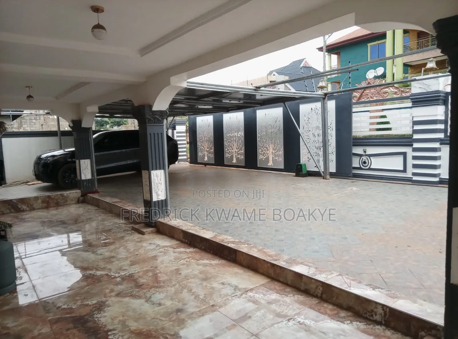 10bdrm Mansion in Brother K Estate, Kumasi Metropolitan for rent