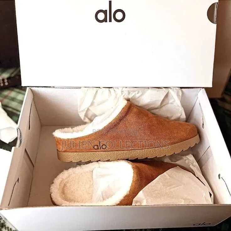 Alo Recovery Sandals