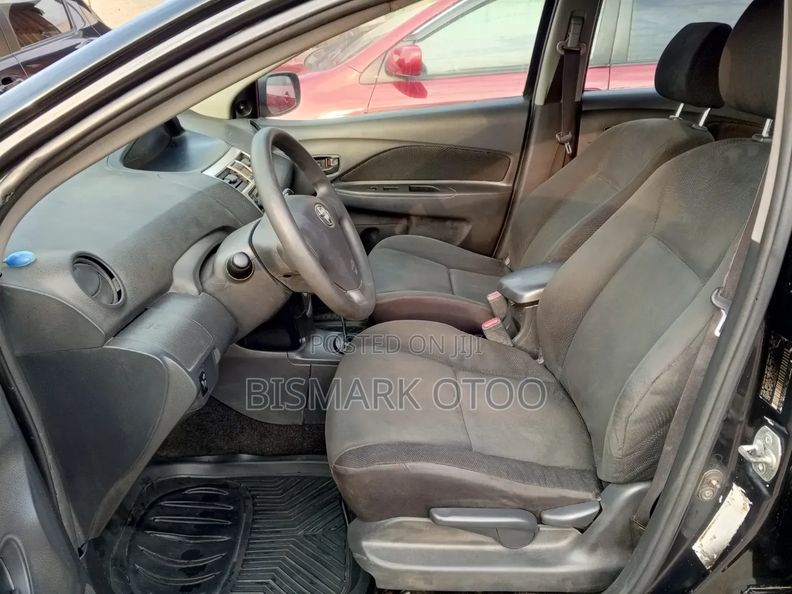 Toyota Yaris 2010 Black