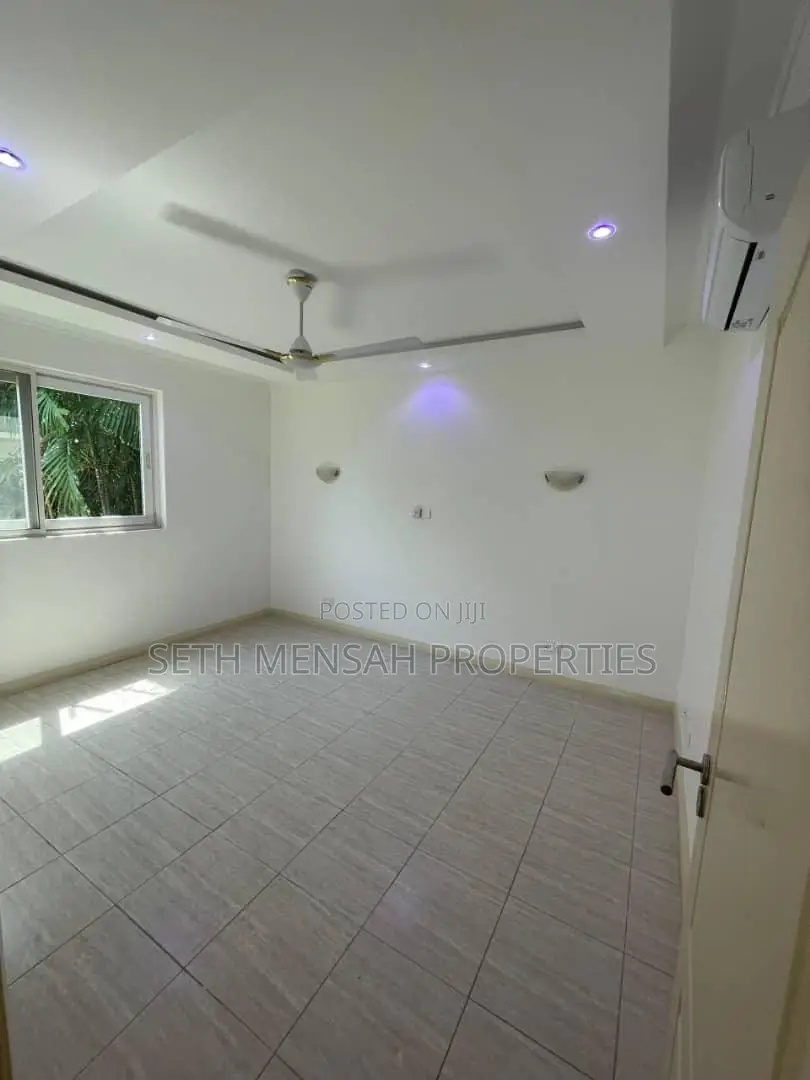 3bdrm Apartment in 3 Bedroom Apartment for sale
