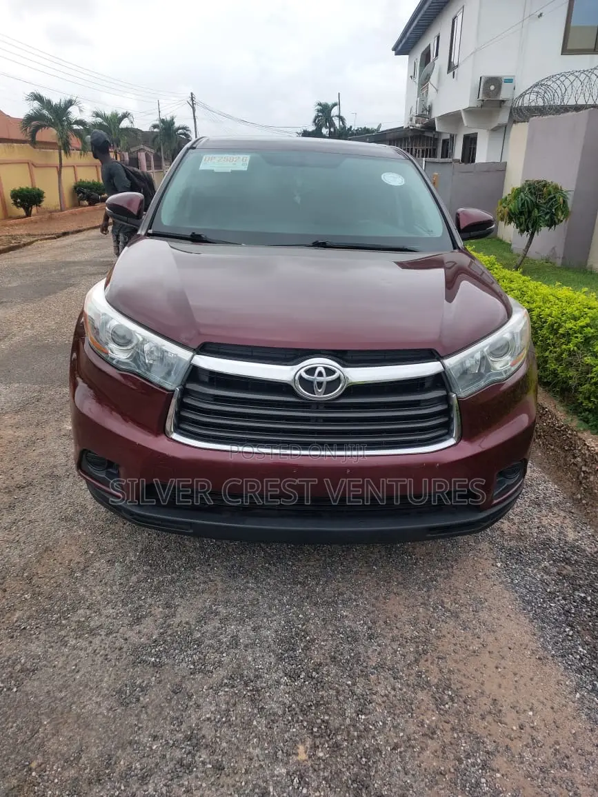Toyota Highlander LE V6 4x4 (3.5L 6cyl 6A) 2016 Burgundy