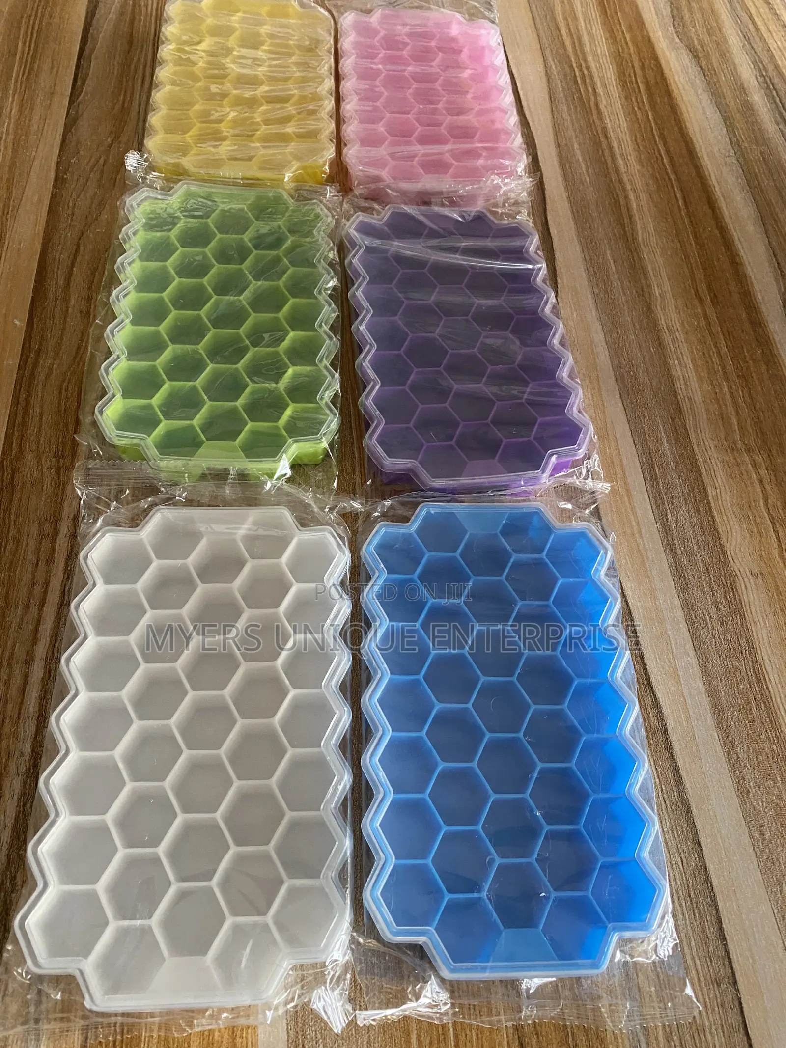Silicone Ice Cube Tray for Drinks and Cocktails