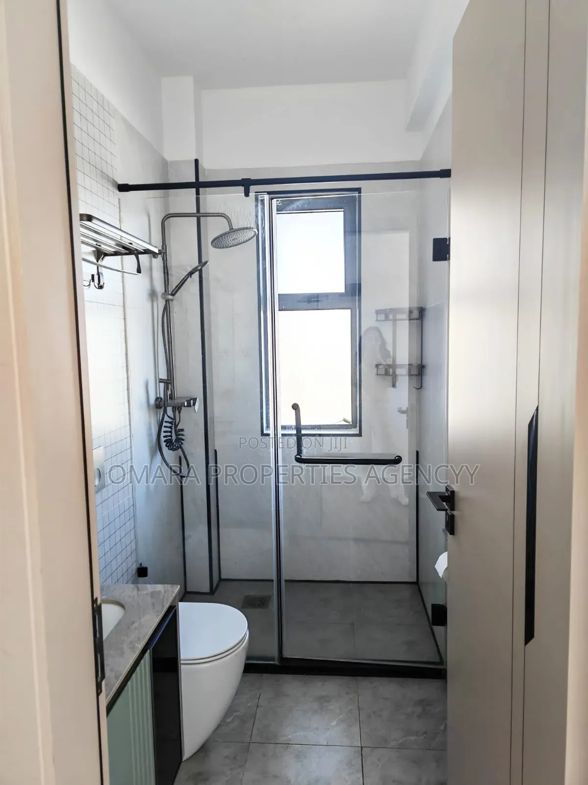 Furnished 1bdrm Apartment in Lux East Legon, American House for rent