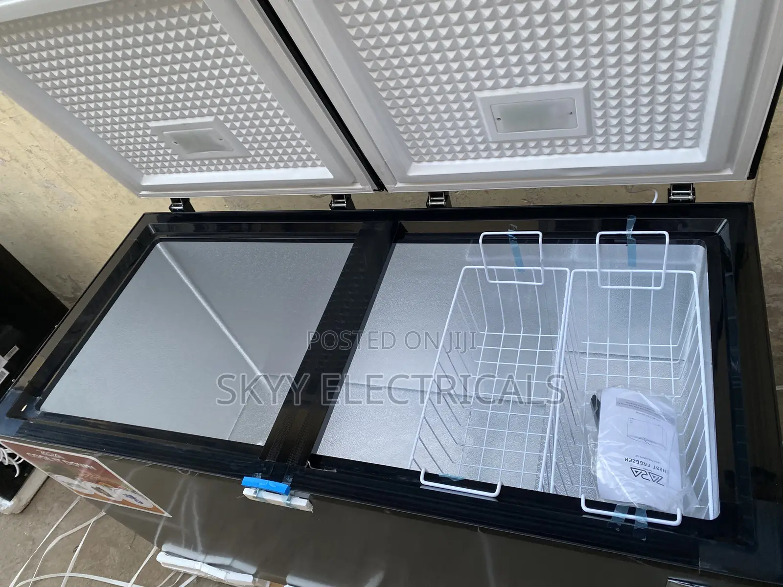 Durable Zara 450litres DoubleDoor Chest Freezer