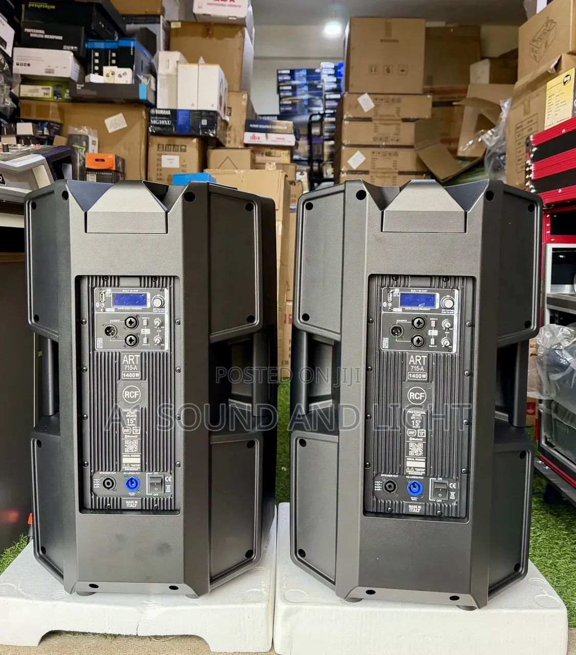 RCF Art715A Active Two-Way Monitor Speakers[Pair]