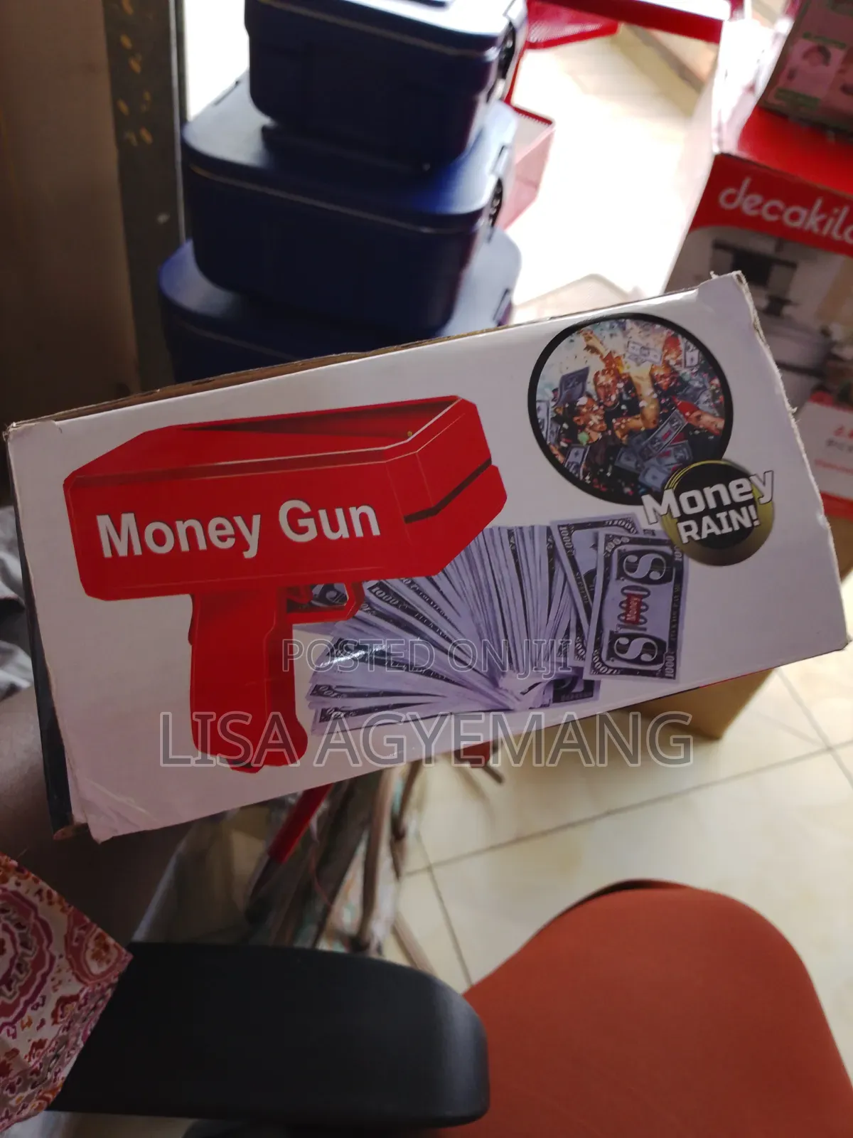 Super Money Gun