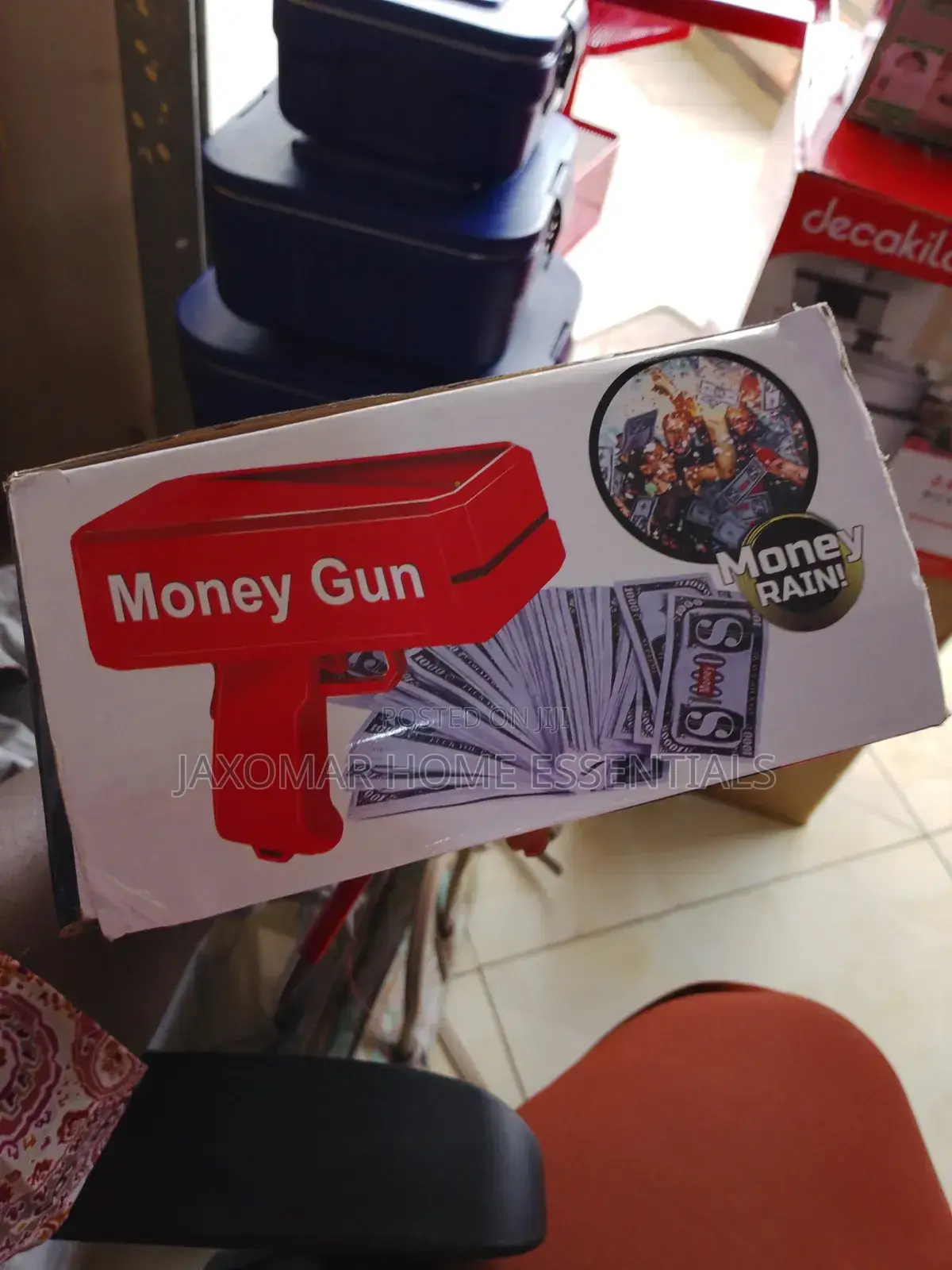 Super Money Gun