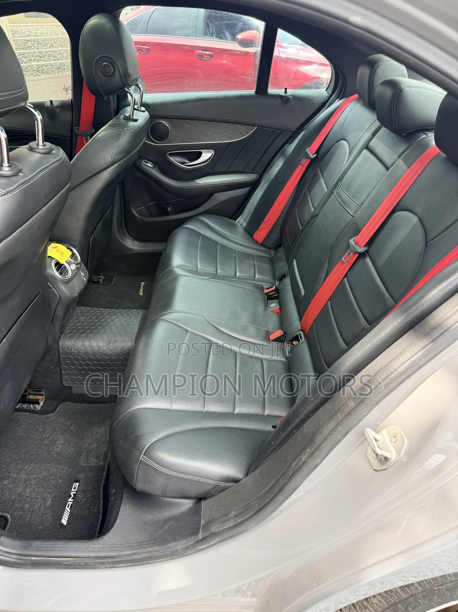 Mercedes-Benz C300 2016