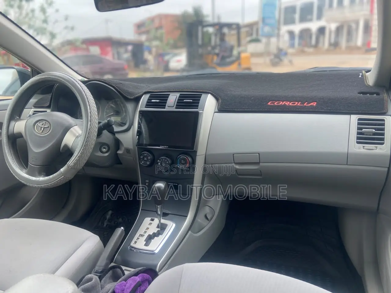 Toyota Corolla 2010 Silver