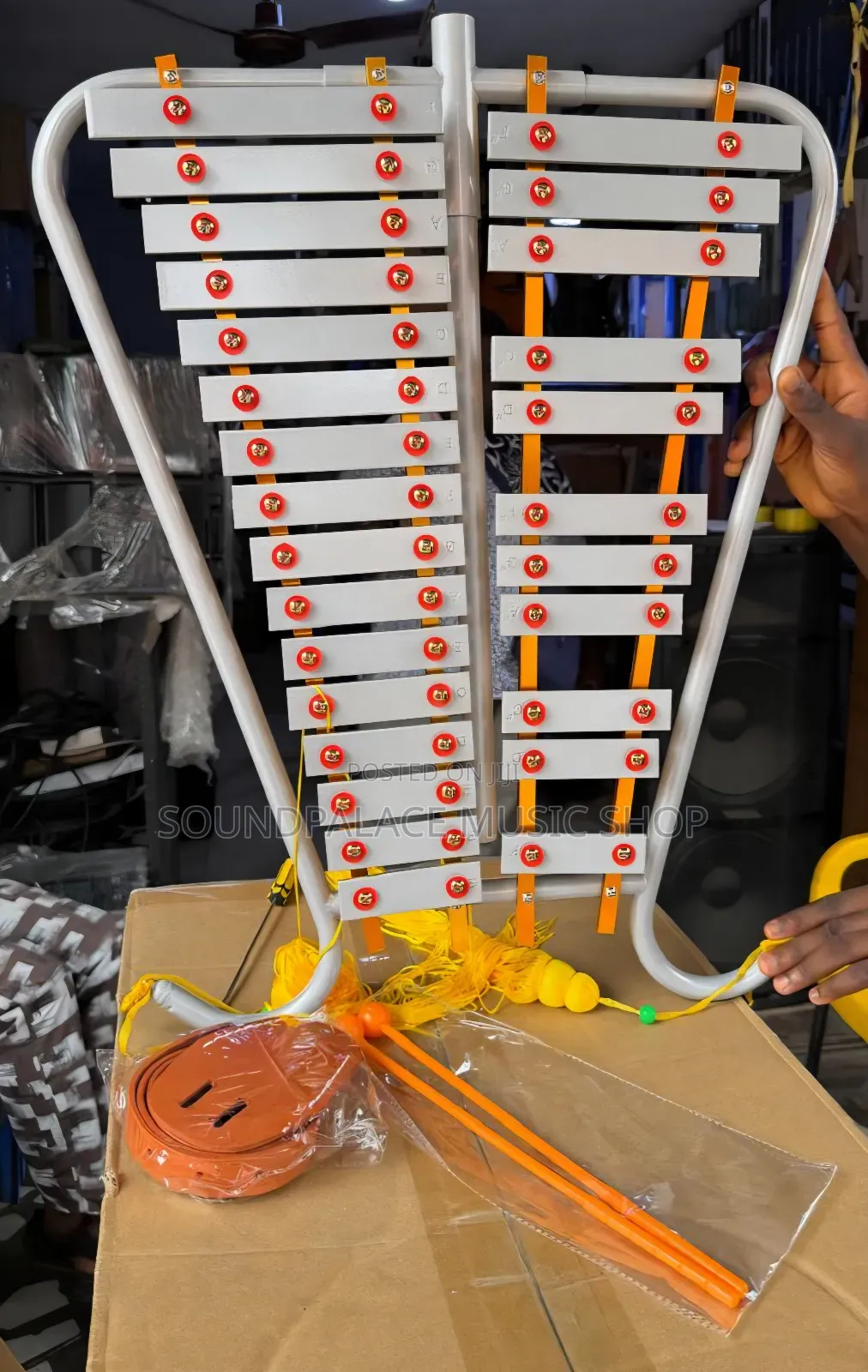 27-Note Aluminum Marching Glockenspiel/ Bell Lyre