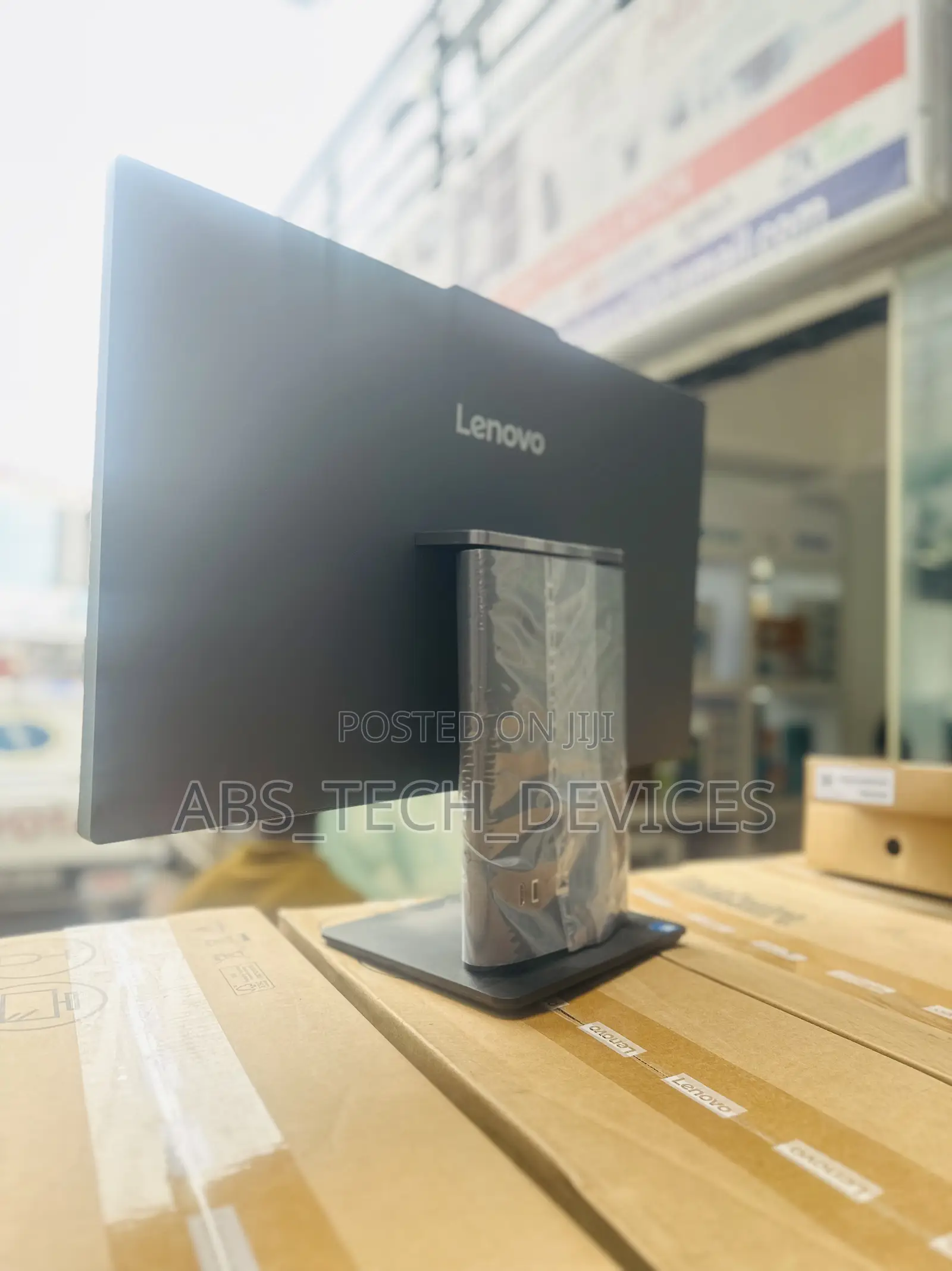 New Lenovo ThinkCentre Neo 30A 16GB Intel Core i7 SSD 512GB