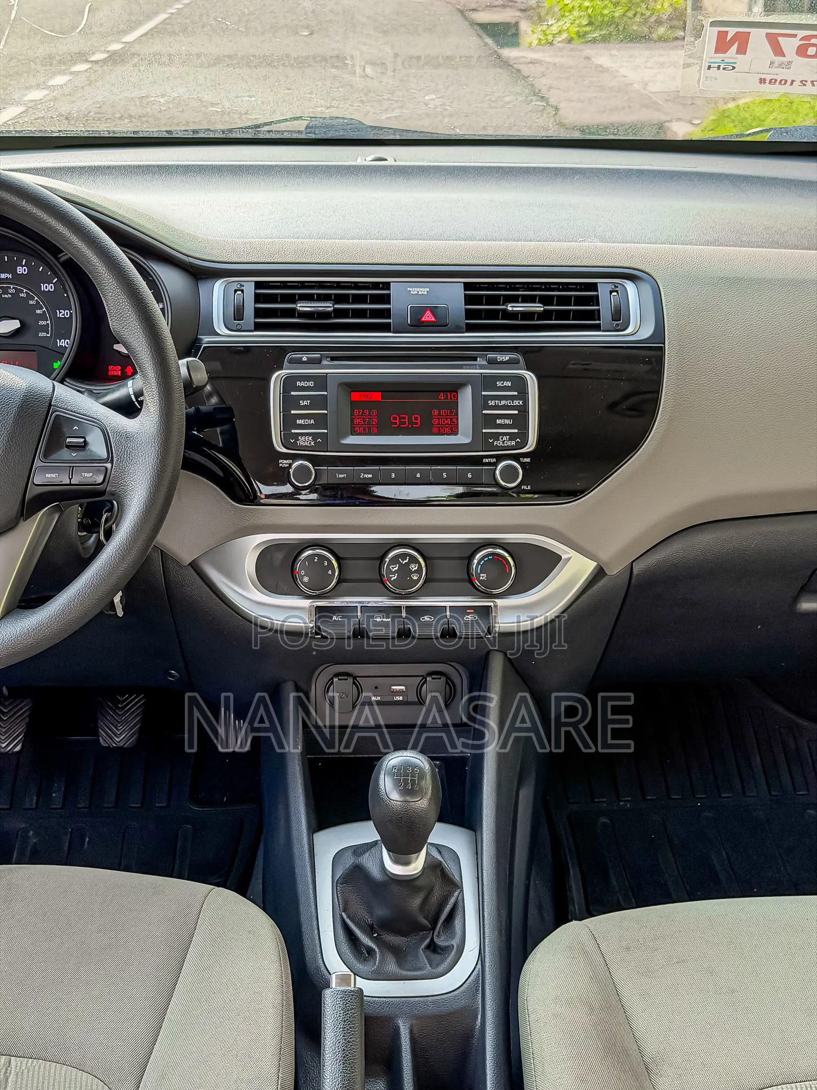 Kia Rio LX 4dr Hatchback (1.6L 4cyl 6M) 2015 White