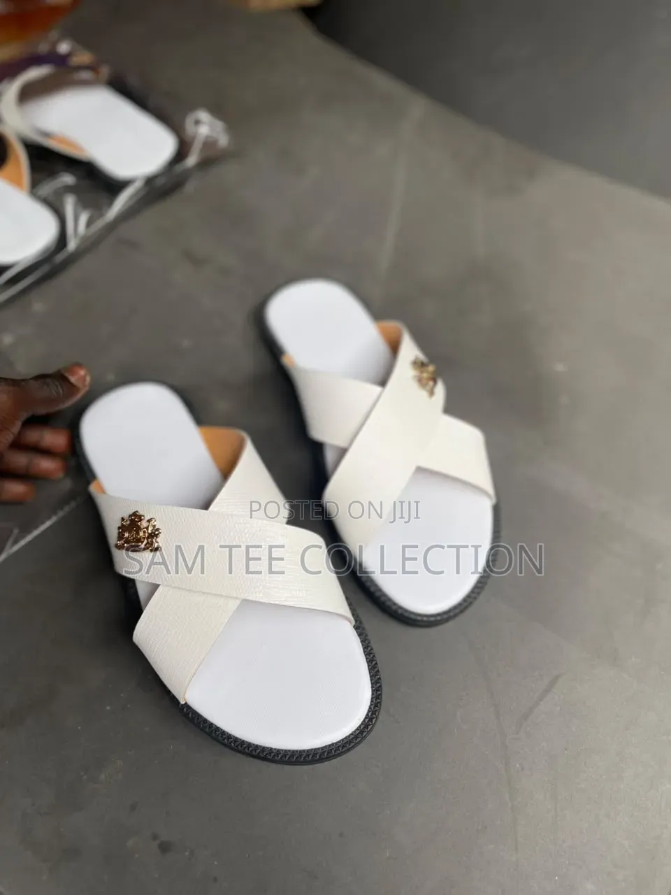 Men's Casual Slippers. Free Delivery Anywhere in Ghana