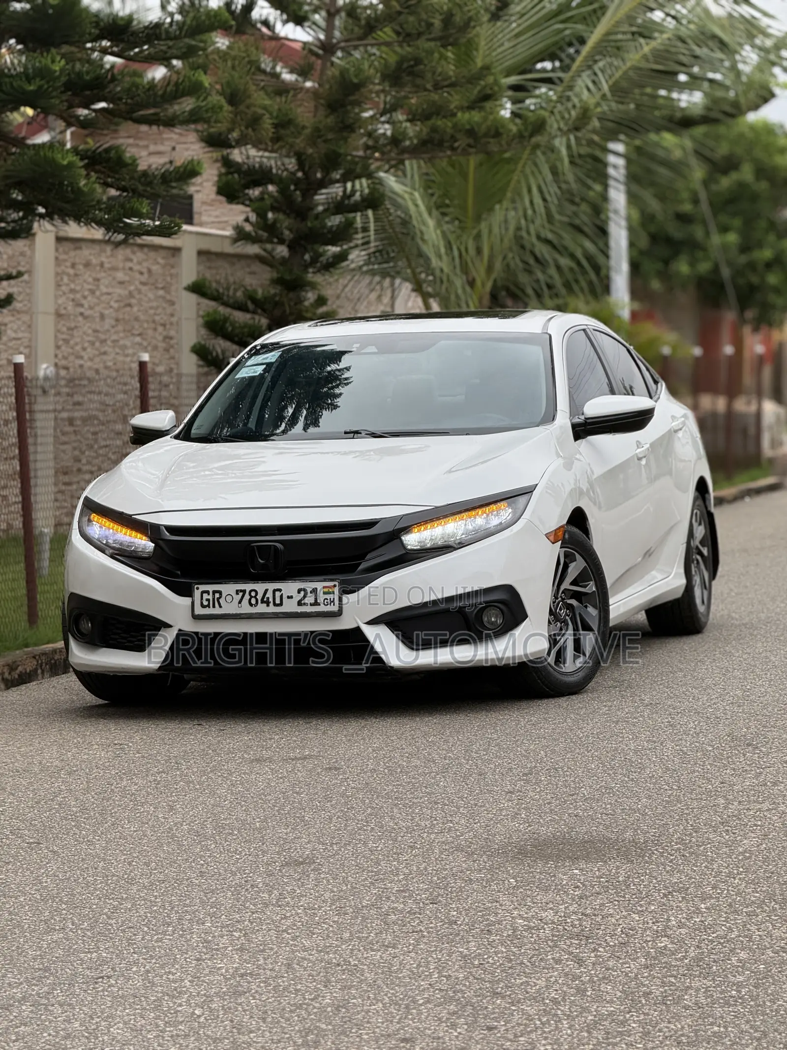 Honda Civic EX Sedan 2018 White