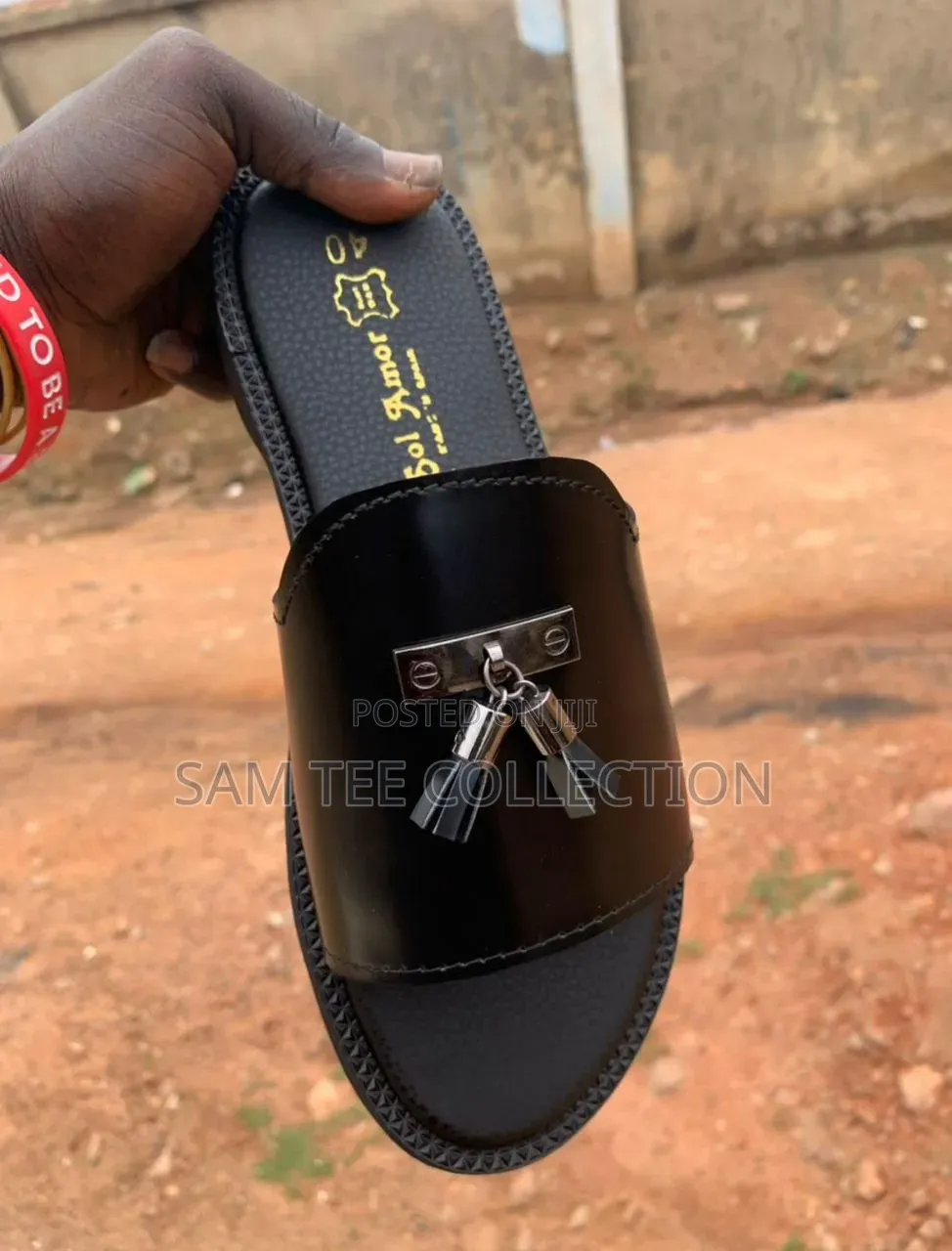 Fashionable Men's Slippers. In Different Styles. Free Delivery!!