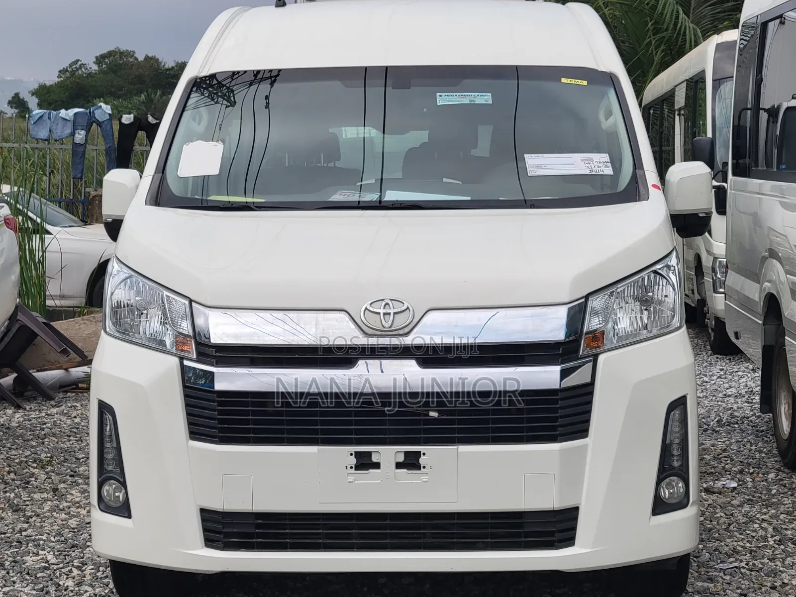 Toyota HiAce 2021 White