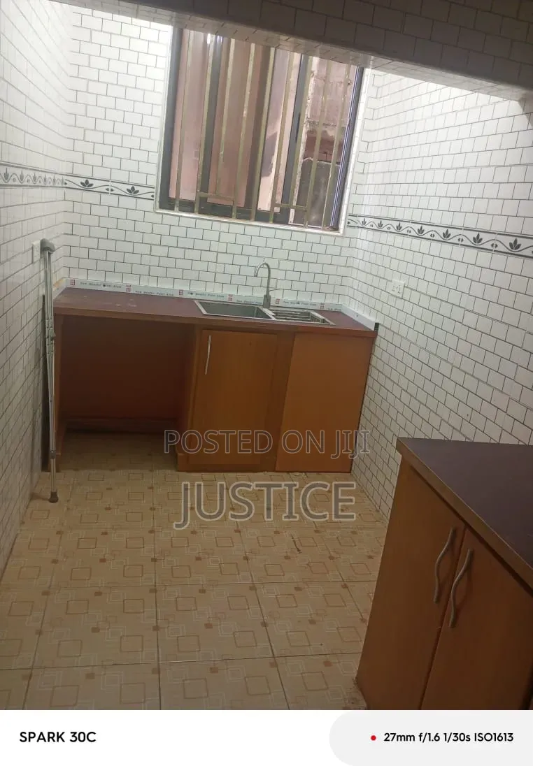 1bdrm Room & Parlour in Pantang Pnt, Pentecost for rent