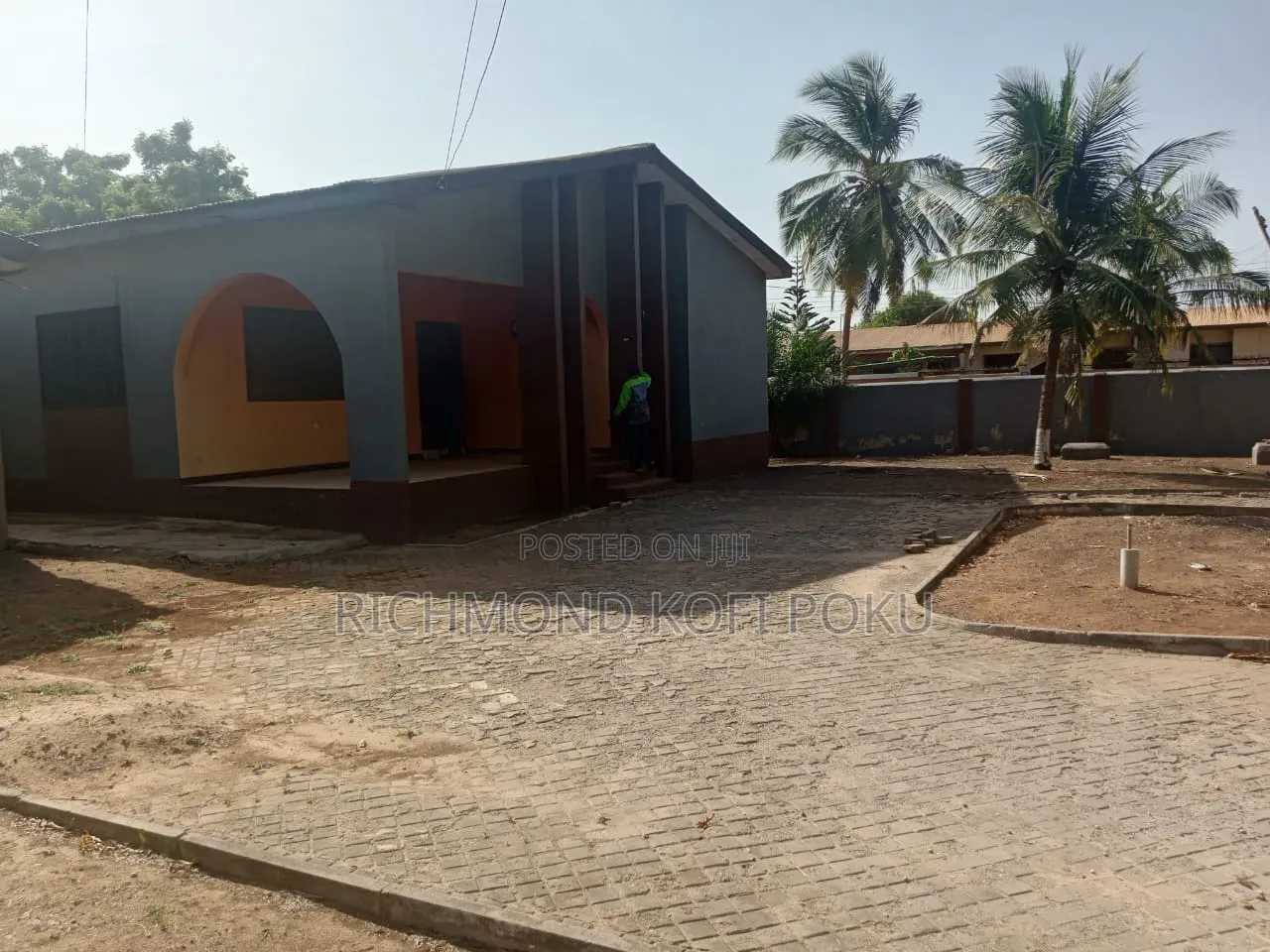 6bdrm House in Kofis Realty, Regimanuel Gray Estates for sale