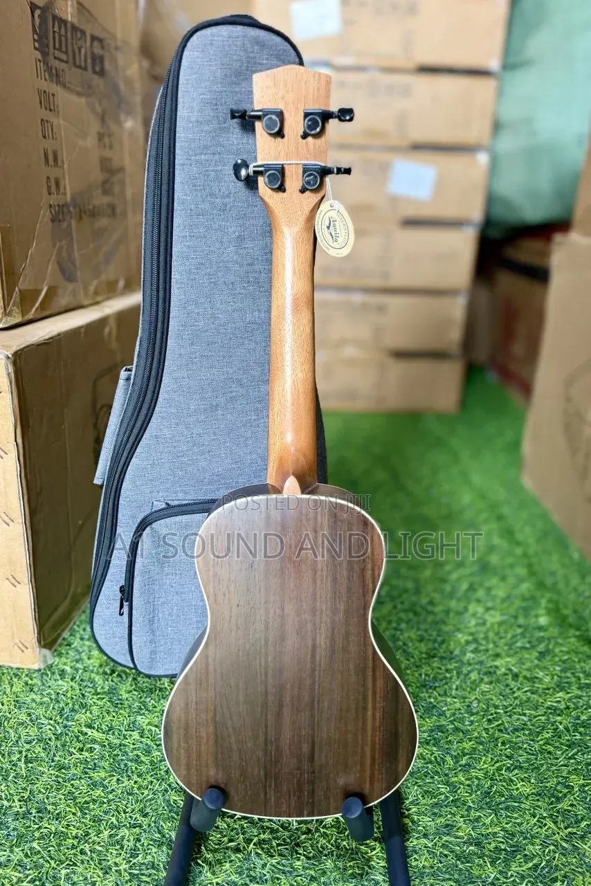 ACL Ukulele With Gig Bag and Strap