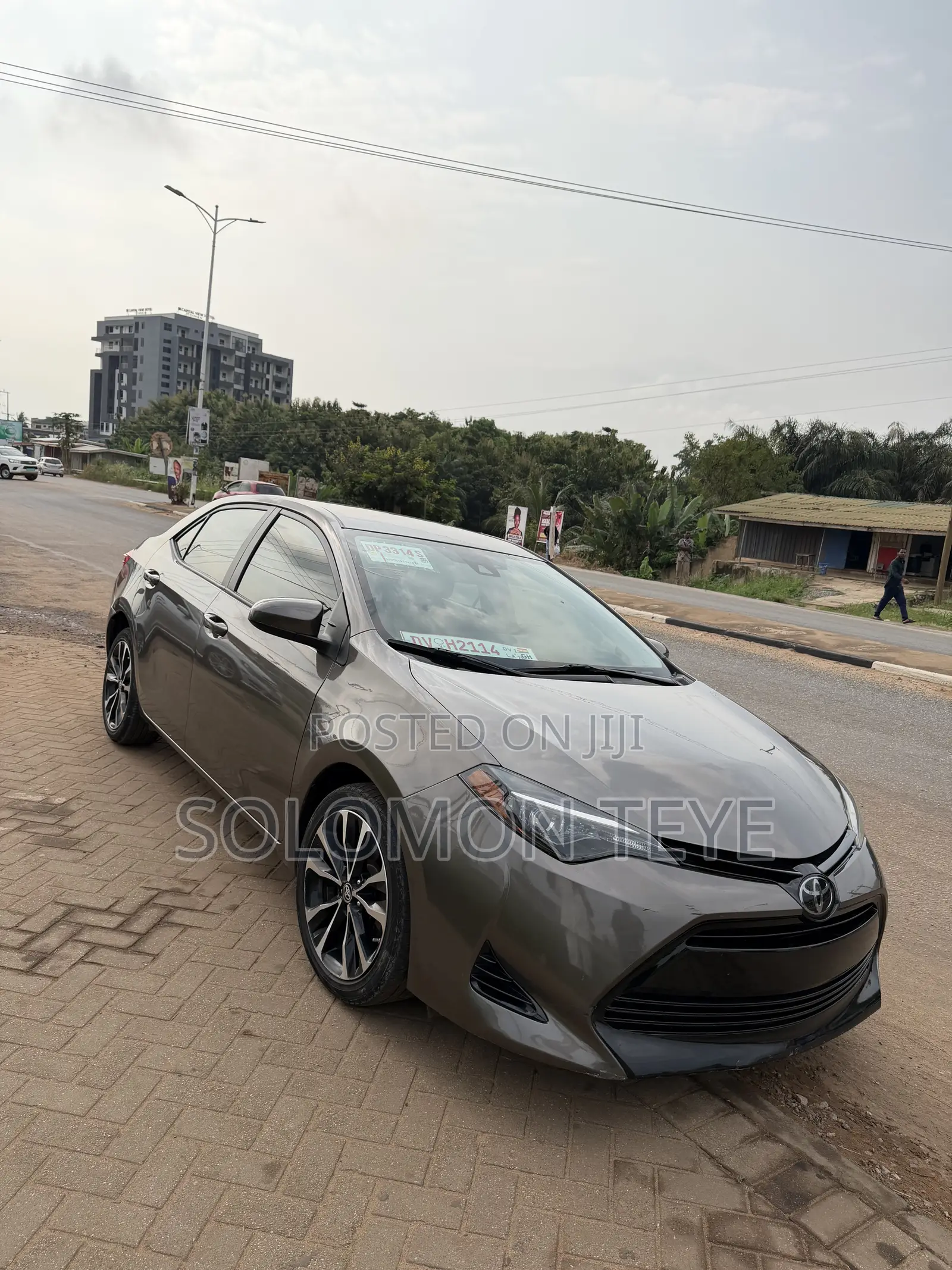 Toyota Corolla L (1.8L 4cyl 2A) 2018 Gray